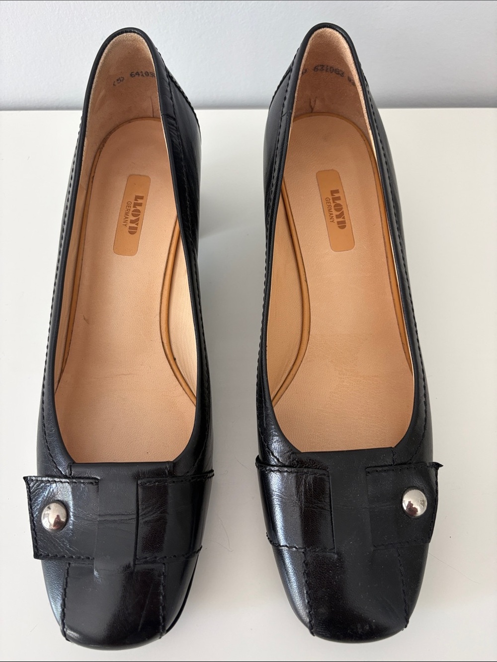 Lloyd Black Leather Heel Pump Square Toe Size 7 ( UK 5 ) Mint Condition